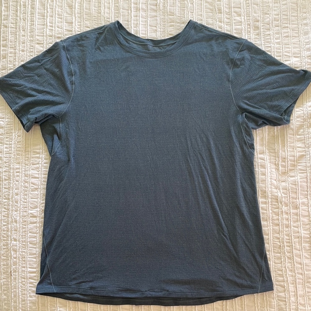 Men’s Lululemon Sage Athletic Shirt XL